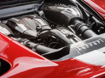 FERRARI 488 Pista