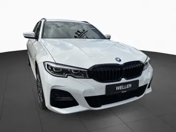BMW 330e xDr Tour M SPORT St Go 360  AHK HiFi LED