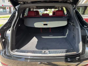 PORSCHE Cayenne Platinum Edition AHK SURROUND LUFT