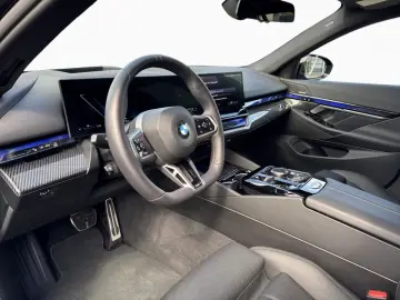BMW 520d xD T M SPORT DAPr StHz Pano 20