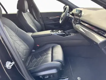 BMW 520d xD T M SPORT DAPr StHz Pano 20