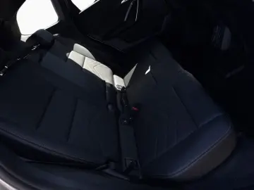 BMW X1 xD23d M SPORT St Go Pano H K 19
