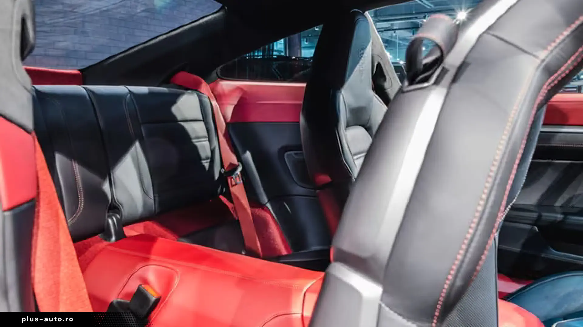 Porsche 911 (992) Turbo S Stinger GTR Carbon 1 7