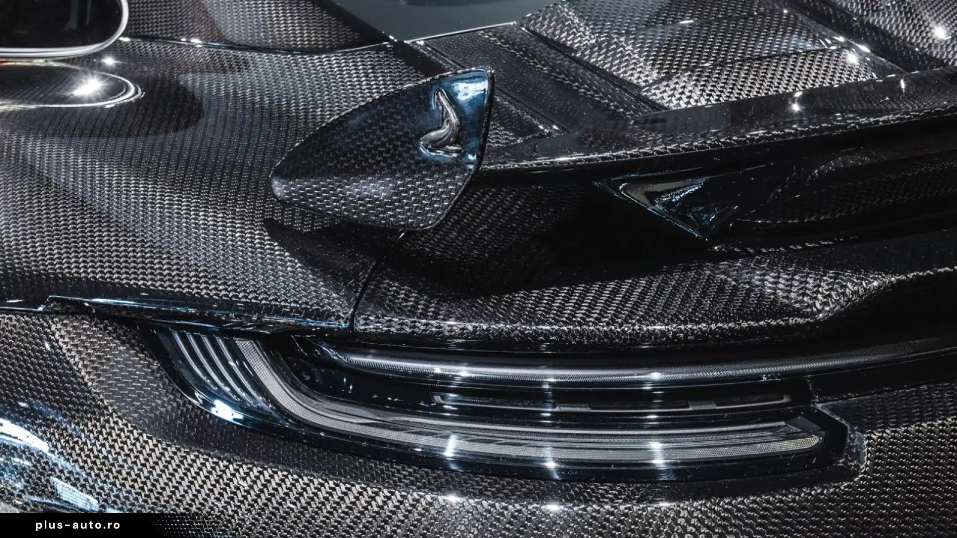Porsche 911 (992) Turbo S Stinger GTR Carbon 1 7