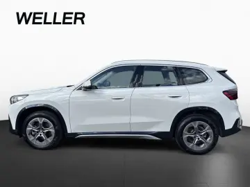 BMW X1 sDr20i xLine AktivSi AdLED AHK Kam H K St Go