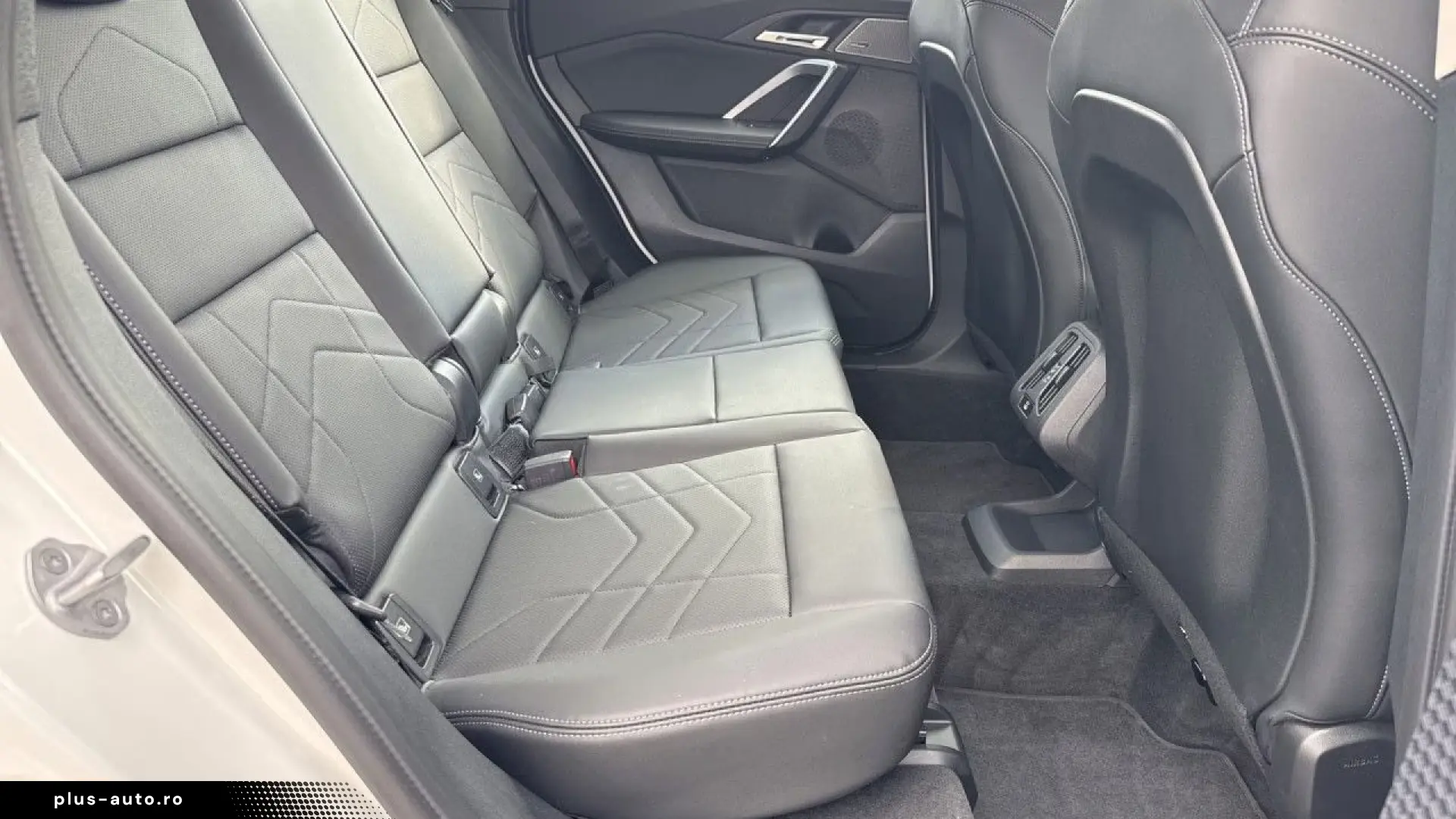 BMW X1 sDr20i xLine AktivSi AdLED AHK Kam H K St Go