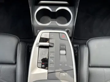 BMW X1 sDr20i xLine AktivSi AdLED AHK Kam H K St Go