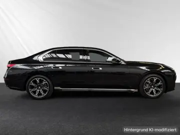 BMW 740d xDrive Fond-Entertainment SkyLounge