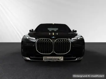 BMW 740d xDrive Fond-Entertainment SkyLounge