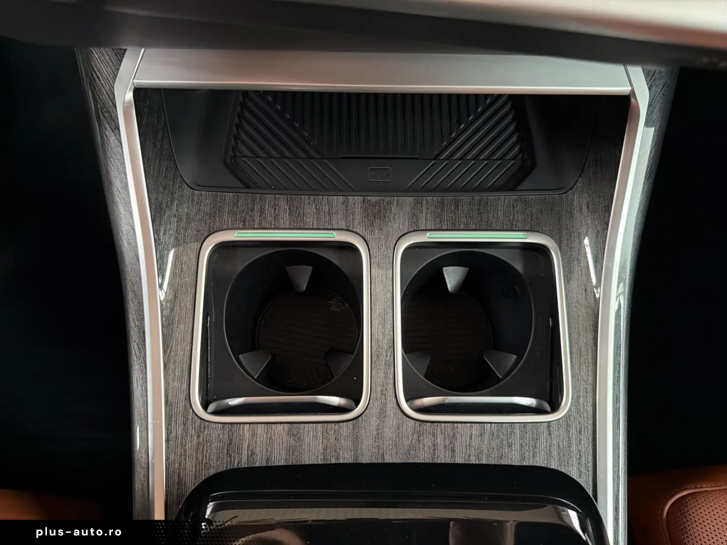 BMW 740d xDrive Fond-Entertainment SkyLounge