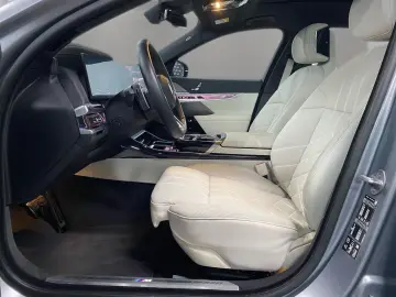 BMW 740d xDrive M Sport Standheizung Kamera Alarm