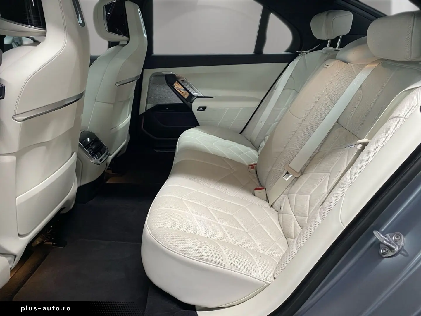 BMW 740d xDrive M Sport Standheizung Kamera Alarm