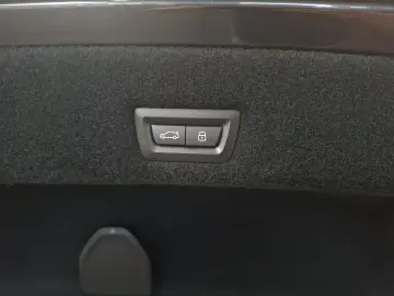 BMW 740d xDrive Standhzg. DA&PAProf. Autobahnass.
