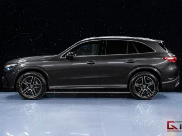 MERCEDES-BENZ GLC 300 de 4MATIC AMG Burmester