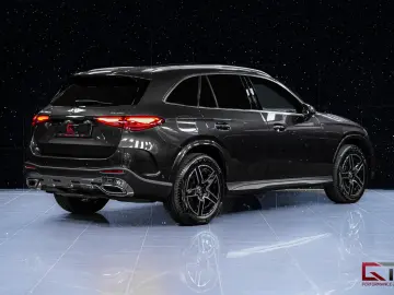 MERCEDES-BENZ GLC 300 de 4MATIC AMG Burmester