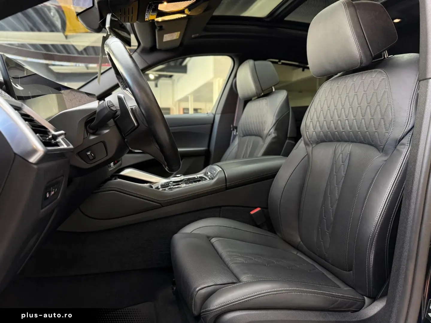 BMW X6 30 d xD M Sport Pano SKY HuD Luftf Massage