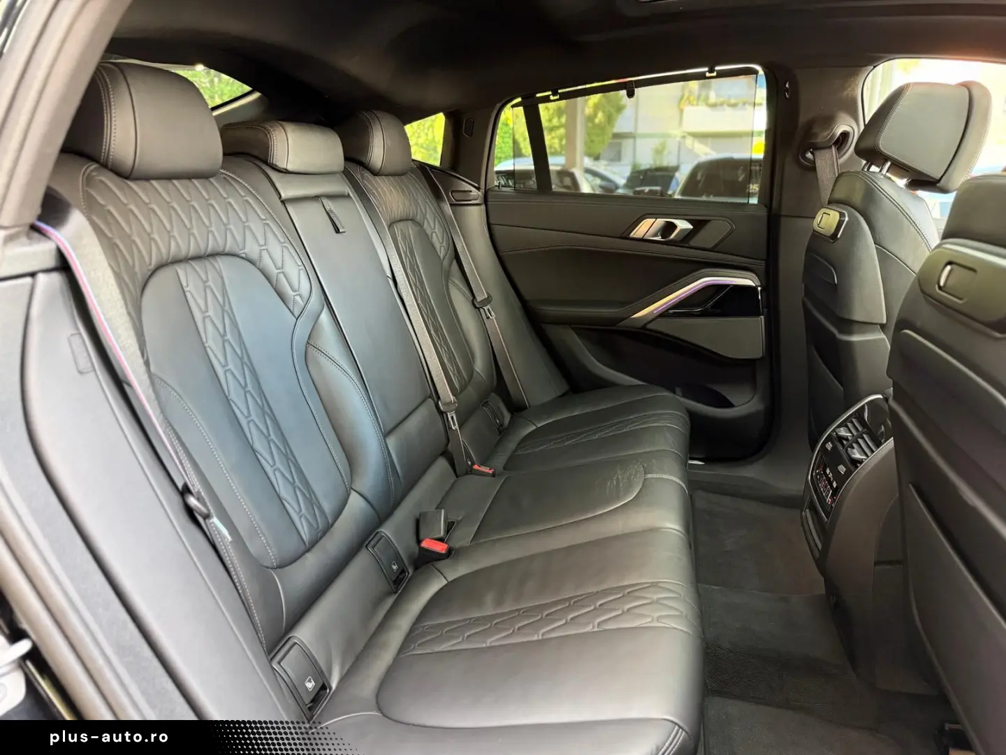 BMW X6 30 d xD M Sport Pano SKY HuD Luftf Massage