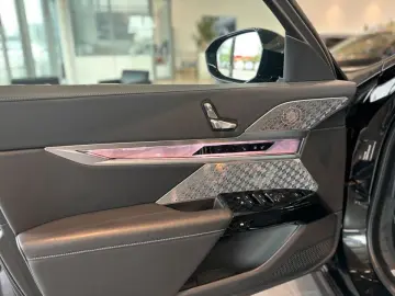 BMW 740d xDrive Navi Leder Tempom.aktiv