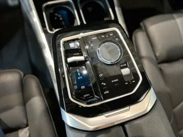 BMW 740d xDrive Navi Leder Tempom.aktiv