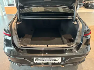 BMW 740d xDrive Navi Leder Tempom.aktiv