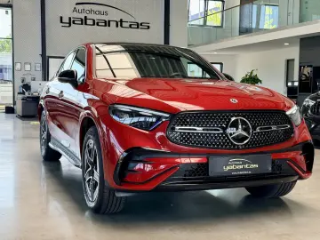 MERCEDES-BENZ GLC 300 d 4M Coupe AMG Night Pano HA-L…