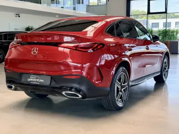 MERCEDES-BENZ GLC 300 d 4M Coupe AMG Night Pano HA-L…
