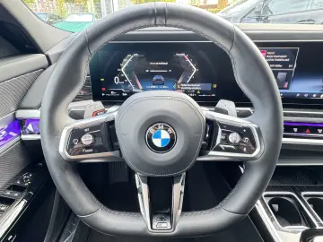 BMW 740d xDrive M Sport Pano TV StHzg Autobahnas B&W