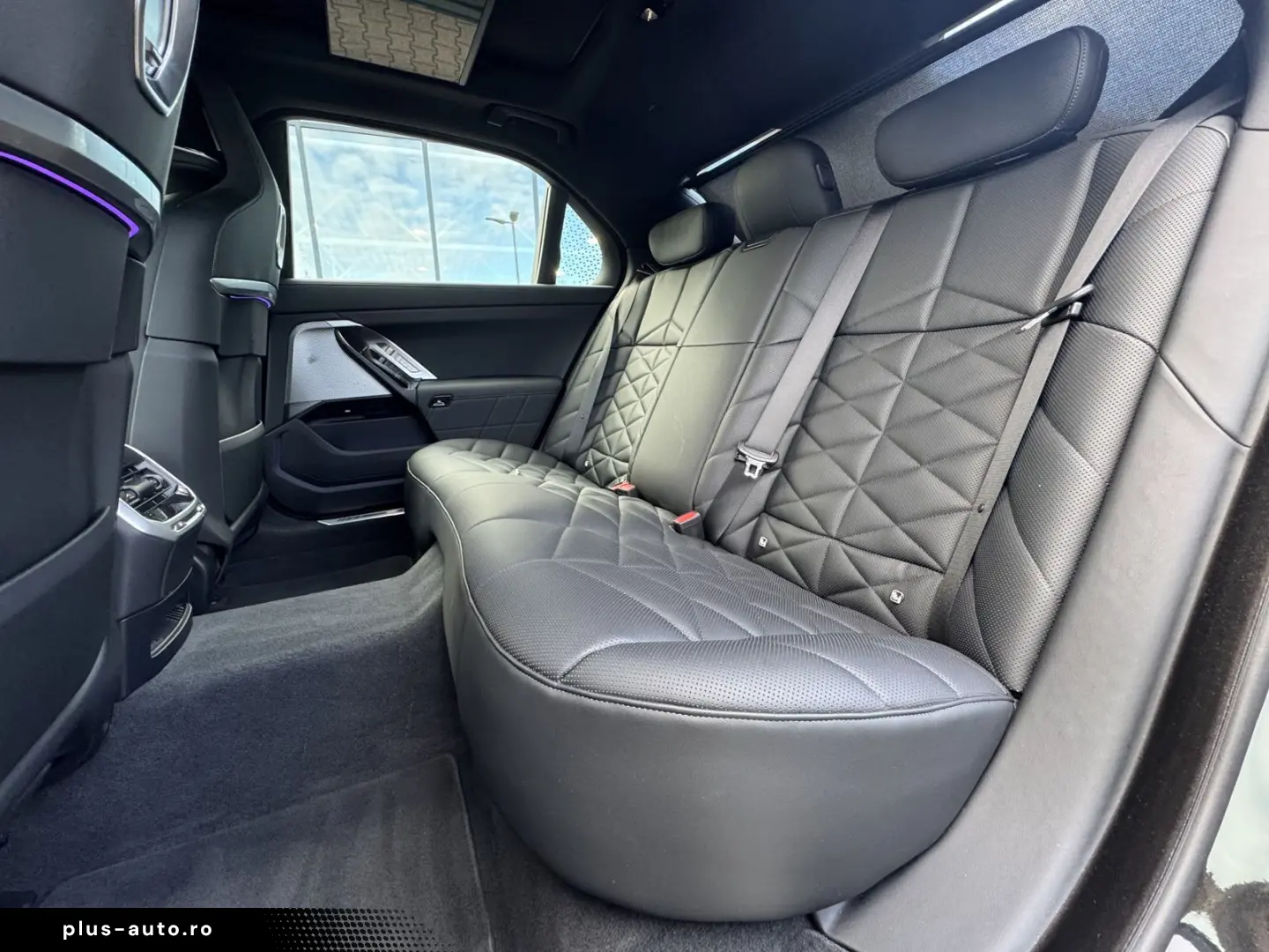 BMW 740d xDrive M Sport Pano TV StHzg Autobahnas B&W