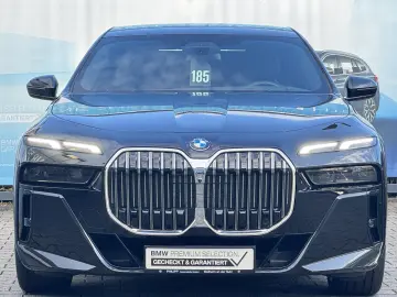 BMW 740d xDrive M Sport Pano TV StHzg Autobahnas B&W
