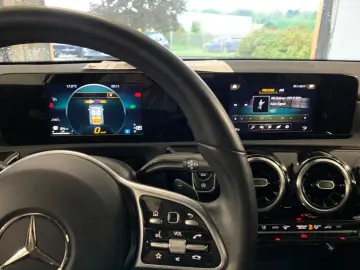 Mercedes-Benz CLA 180 Coupé Progressive 18  Night Kamera