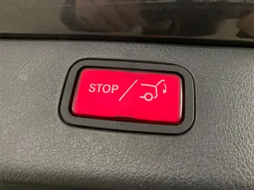 Mercedes-Benz C 300 d AMG DISTR DIGITAL PANO MEMORY