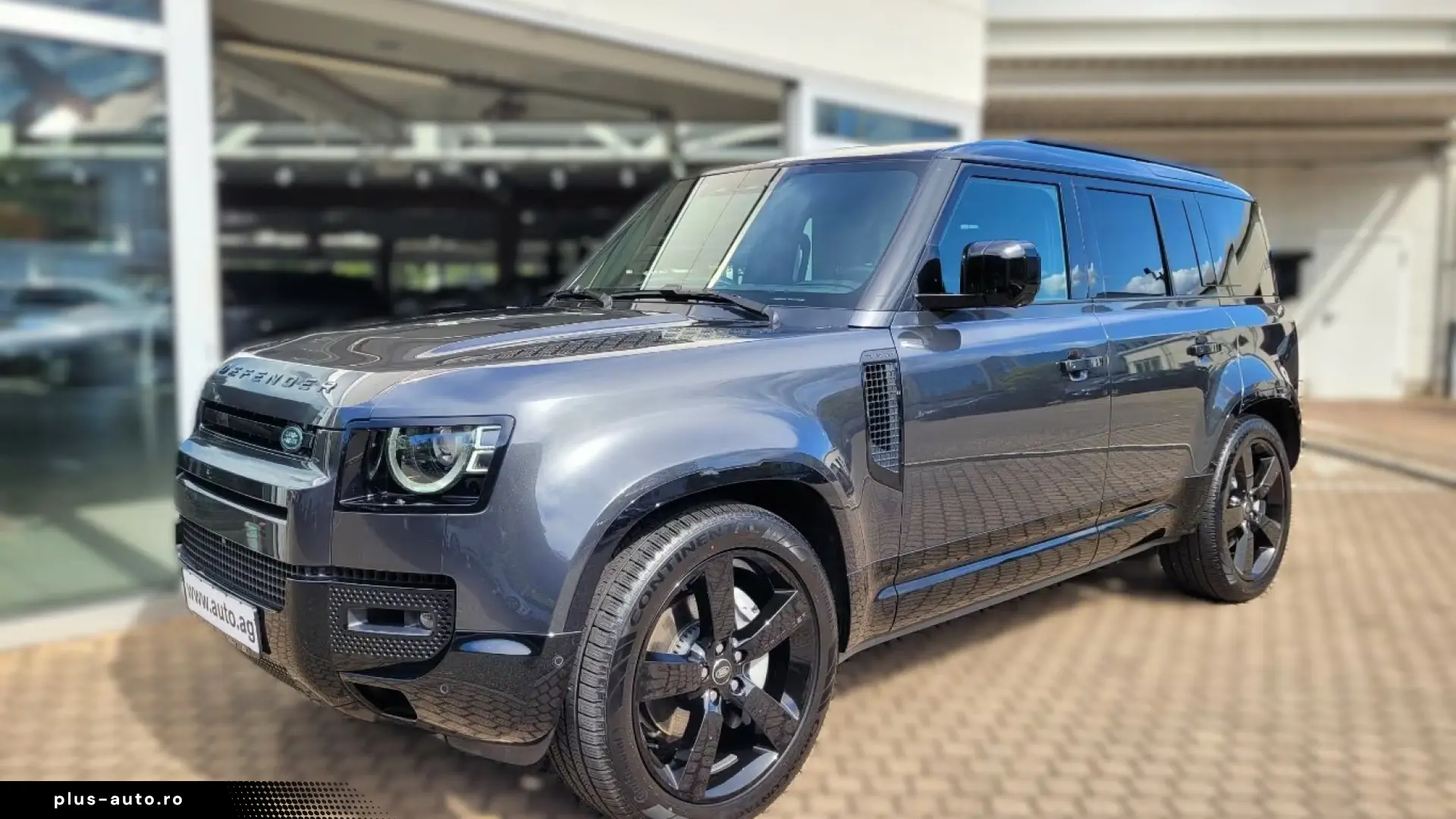 Land Rover Defender 110 D300 X-Dynamic
