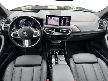 BMW X3 xDrive20d AHK