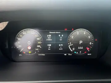 Land Rover Defender 5.0 P425 110