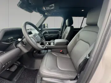 Land Rover Defender 5.0 P425 110