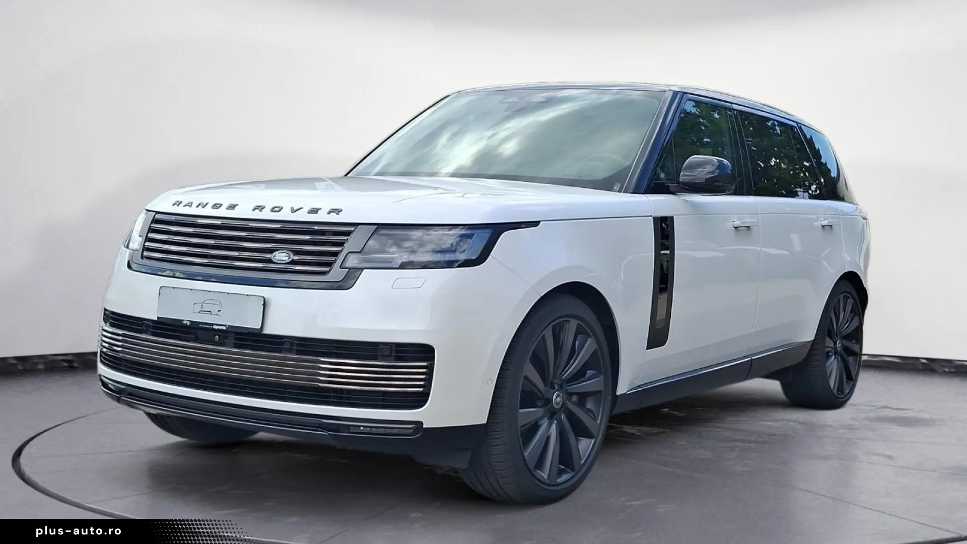 Land Rover Range Rover P615 LWB SV Signature