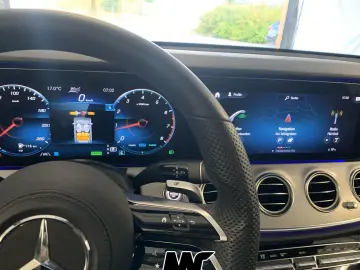 Mercedes-Benz E 200 Lim AMG DISTR WIDESCR 19Z KAM MEMORY