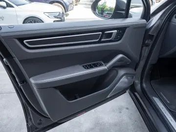 PORSCHE CAYENNE LIVRARE RAPIDA