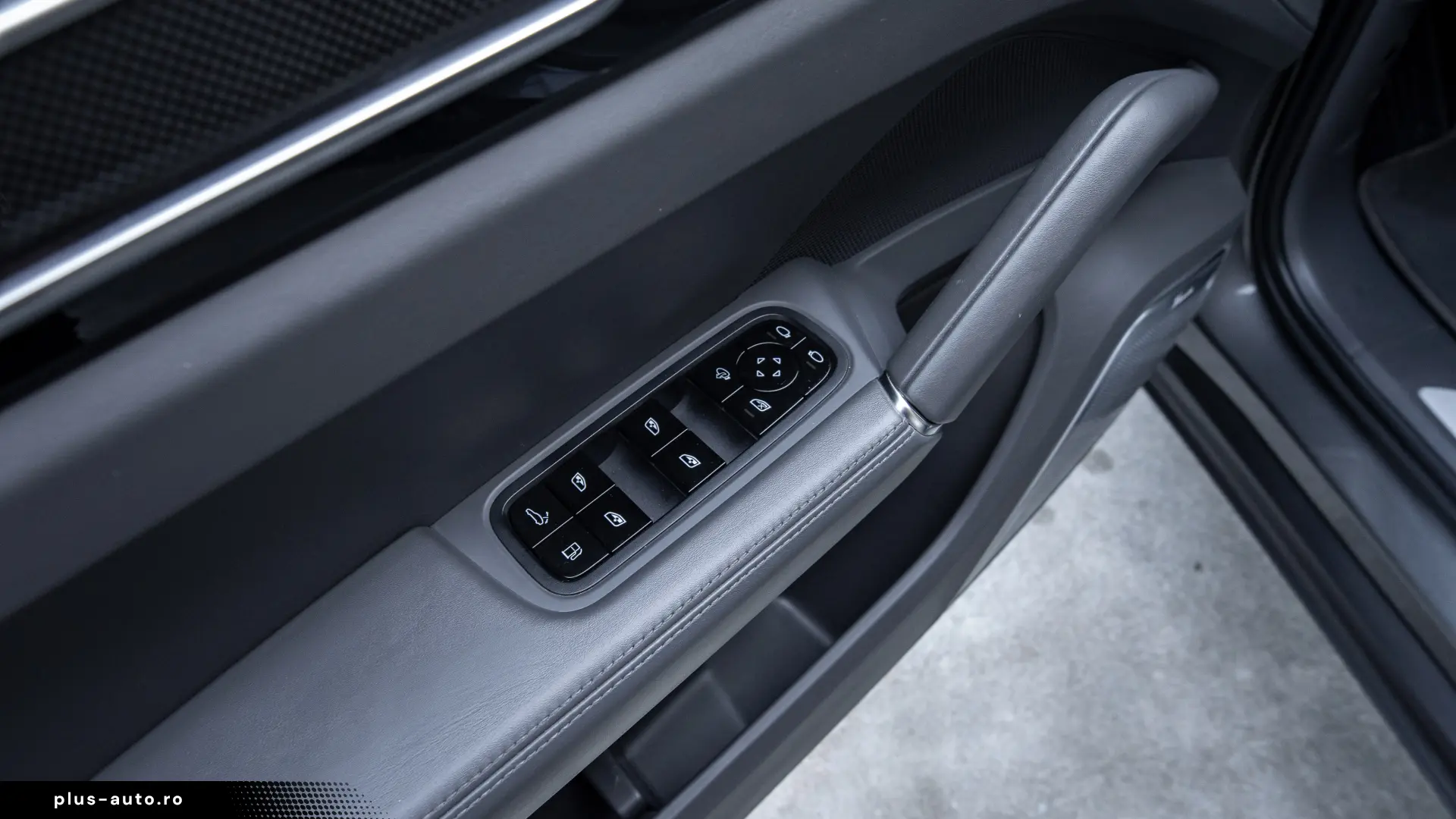 PORSCHE CAYENNE LIVRARE RAPIDA