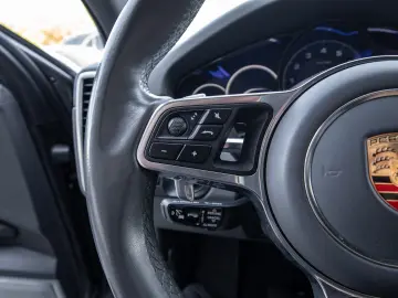 PORSCHE CAYENNE LIVRARE RAPIDA