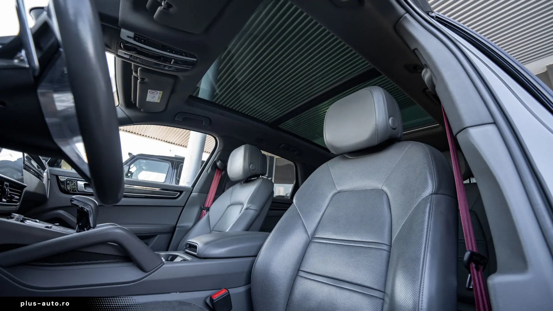 PORSCHE CAYENNE LIVRARE RAPIDA