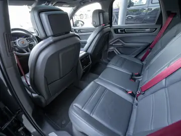 PORSCHE CAYENNE LIVRARE RAPIDA