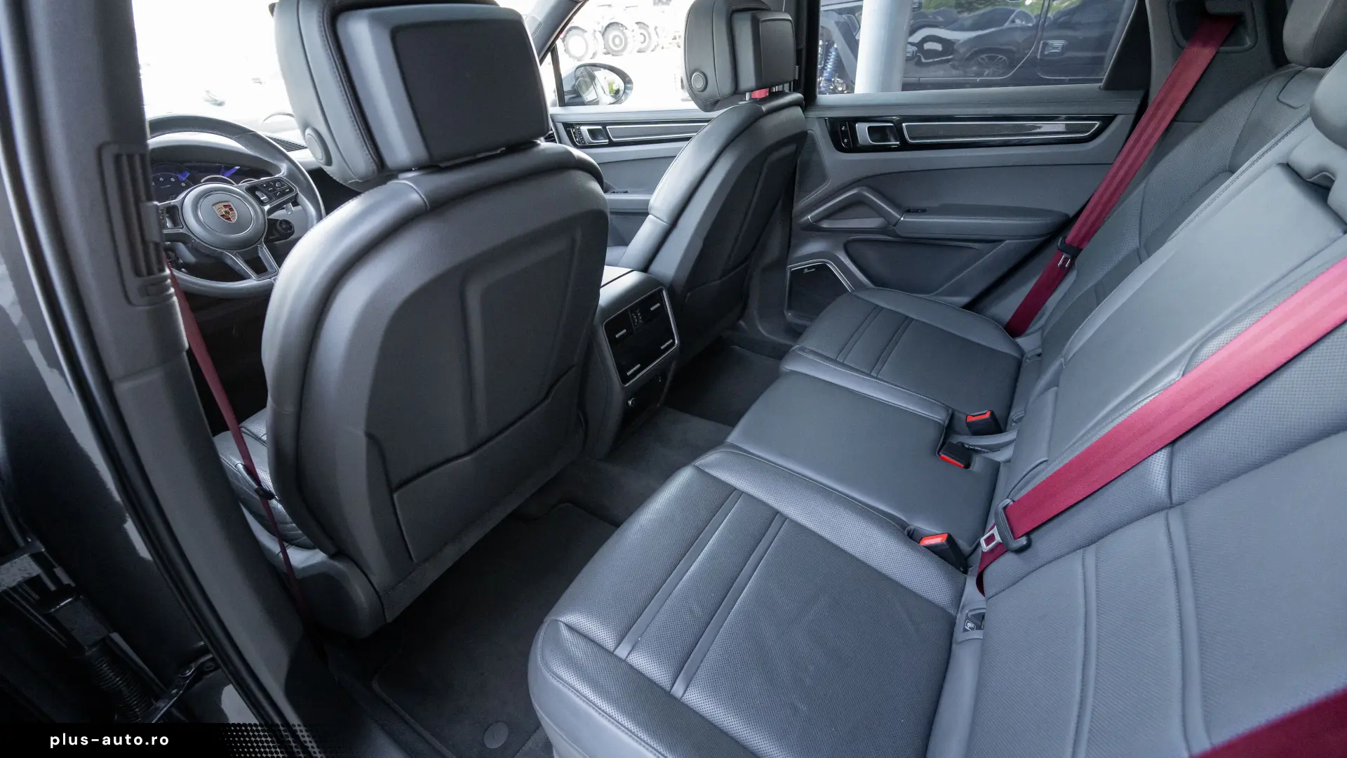 PORSCHE CAYENNE LIVRARE RAPIDA