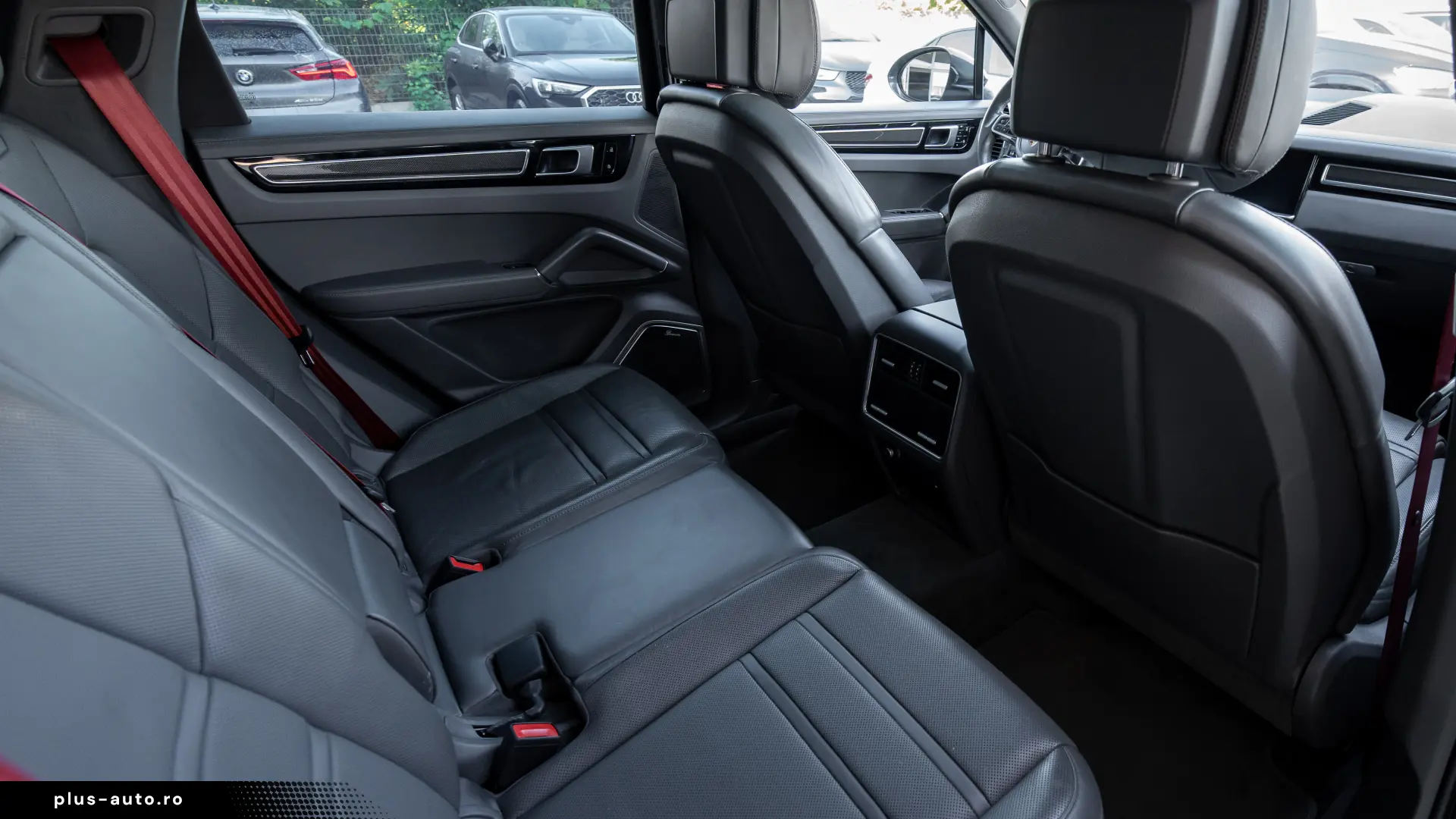 PORSCHE CAYENNE LIVRARE RAPIDA
