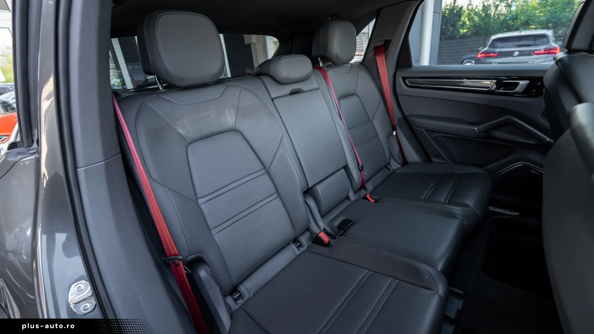 PORSCHE CAYENNE LIVRARE RAPIDA