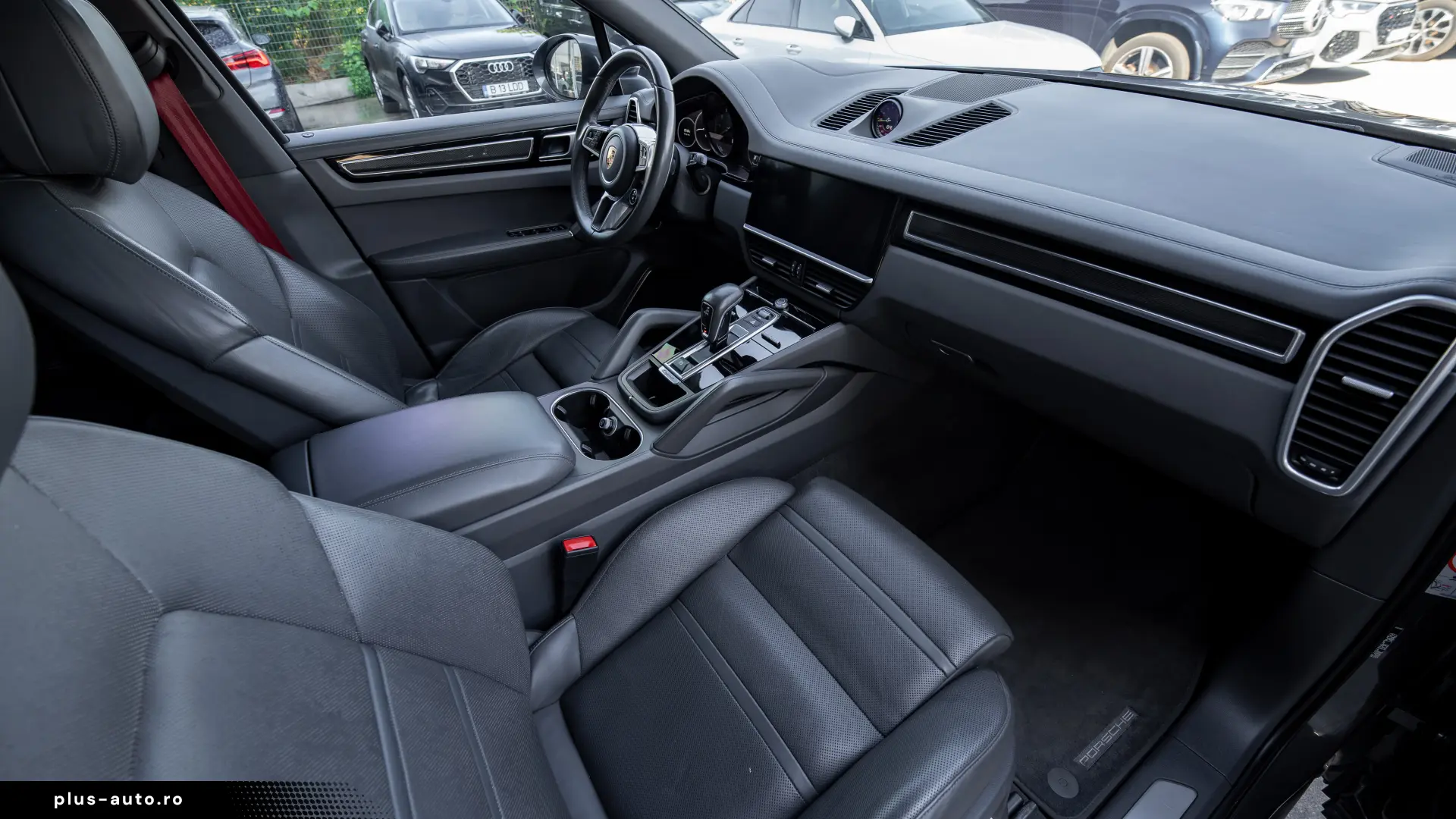 PORSCHE CAYENNE LIVRARE RAPIDA