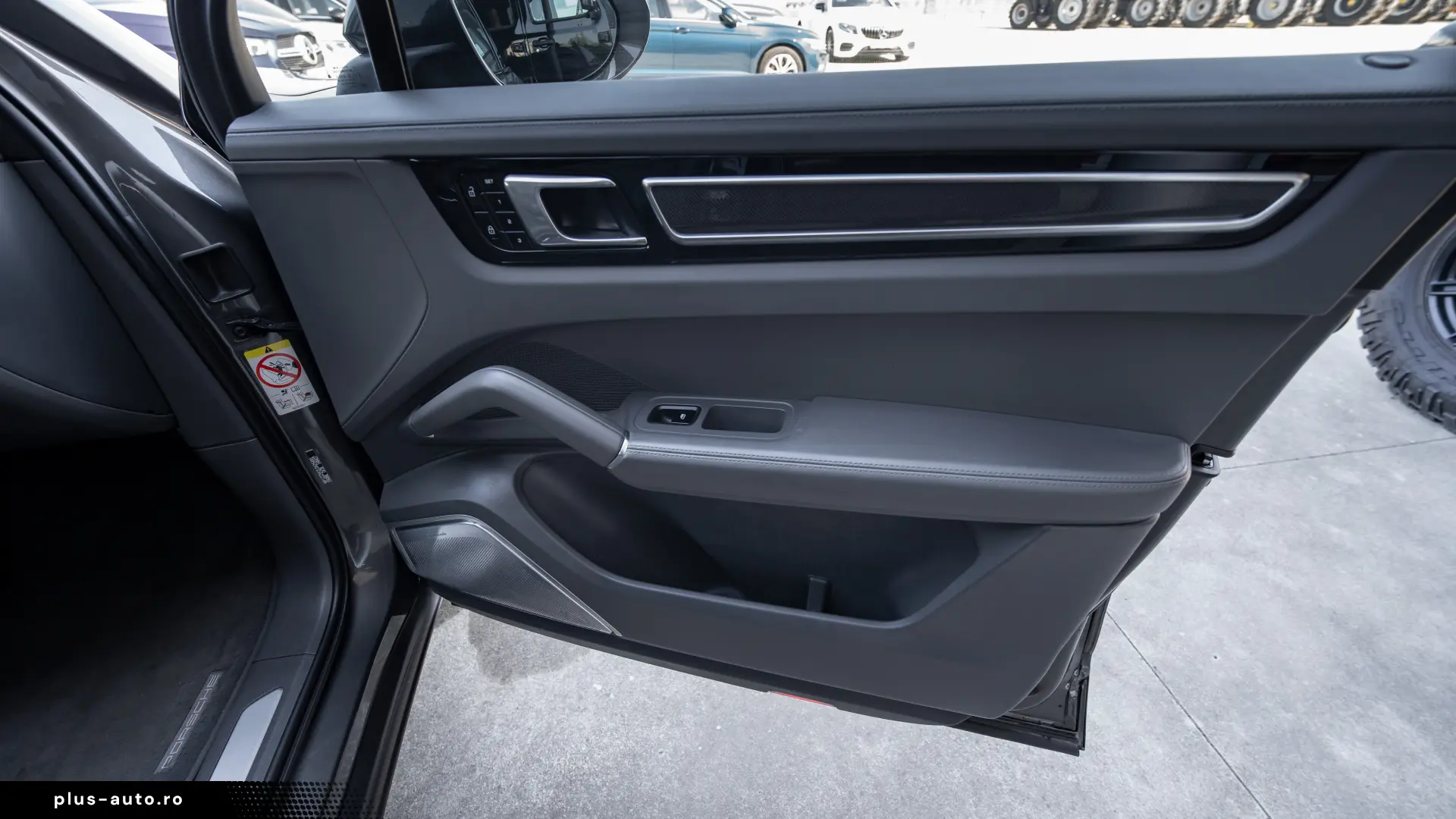 PORSCHE CAYENNE LIVRARE RAPIDA