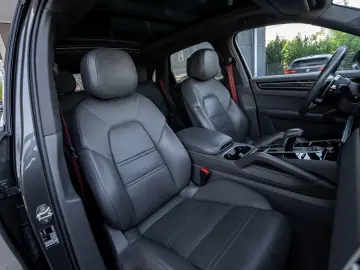 PORSCHE CAYENNE LIVRARE RAPIDA