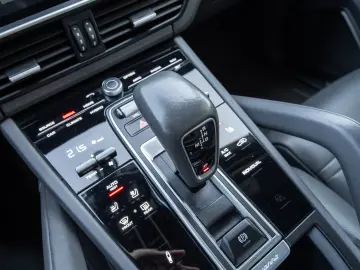 PORSCHE CAYENNE LIVRARE RAPIDA