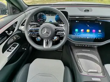 Mercedes-Benz E 53 AMG 4MATIC  9G-TRONIC Plug-in hybrid